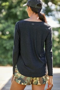 Top 10 ???? Beyond Yoga Scooped Long-Sleeve Pullover DARKEST NIGHT ???? 2 Top 10 ???? Beyond Yoga Scooped Long-Sleeve Pullover DARKEST NIGHT ???? -Pilcro shop unnamed file 1041