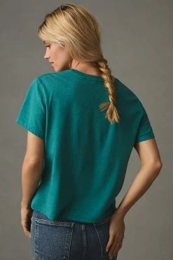 Hot Sale 🛒 Favorite Daughter Collegiate Graphic Tee GREEN 🔔 -Pilcro shop unnamed file 40