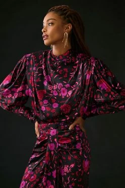 Cheapest ✨ Sabina Musayev Ivona Top BLACK MOTIF 😍