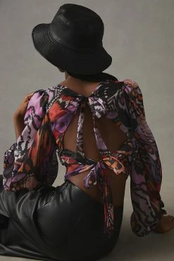 New 👏 Hutch Hart Open-Back Top PURPLE MOTIF 🧨